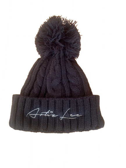 Cable Knit Pom Signature beanies